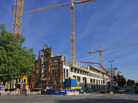 Fotos Baustelle auf der Kreuzung Komödienstraße Tunisstraße