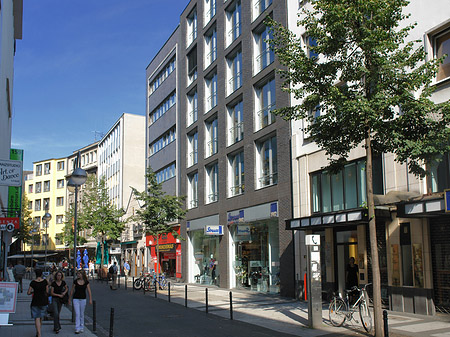 Fotos Laeden auf der Breiten Straße | Köln
