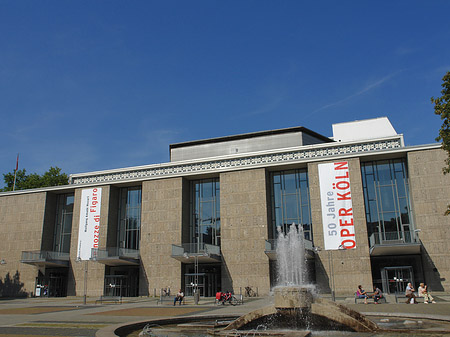 Fotos Oper Köln mit Brunnen | Köln