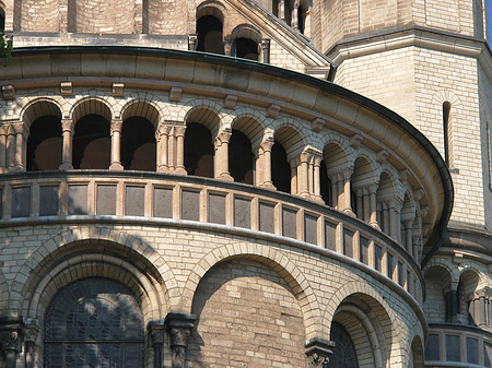 Foto Kirchturmspitze der St Aposteln - Köln